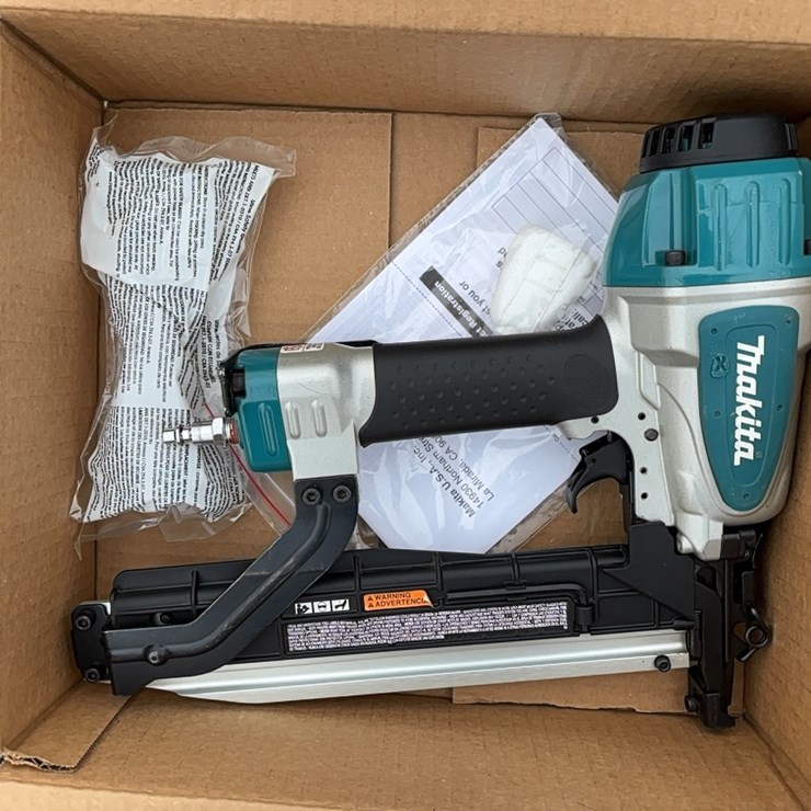 NEW MAKITA 7/16" MEDIUM CROWN STAPLER 16 GA- AT1150A- 1 YR FACTORY WARRANTY -RECON NEW SUPPORT EQUIPMENT