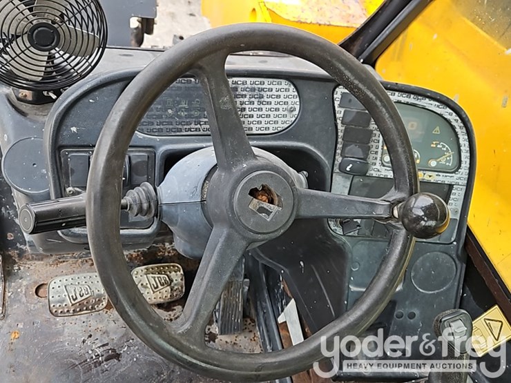 2017-jcb-507-42-image-32