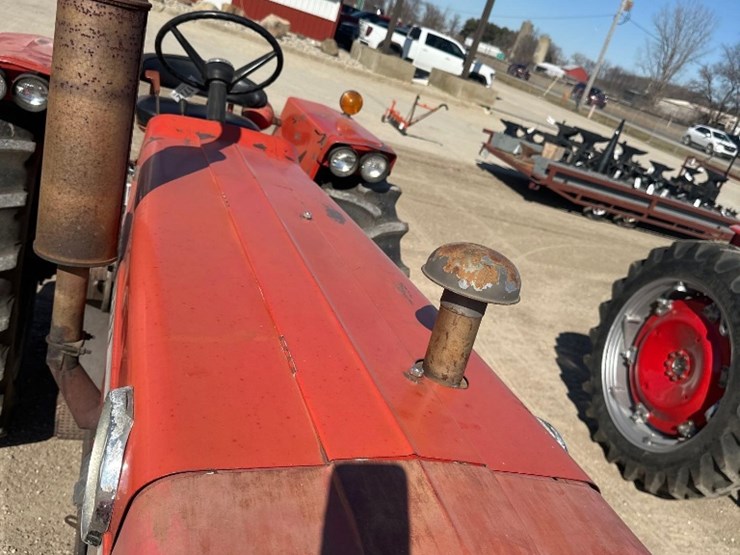 massey-ferguson-180-image-4