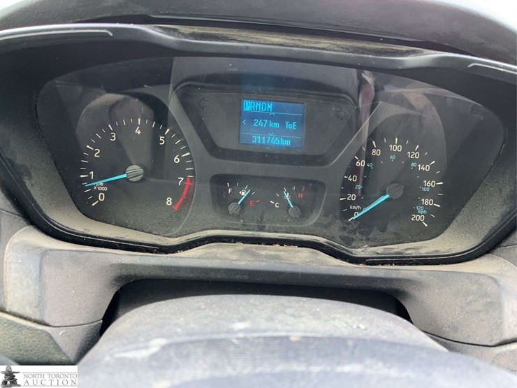 2016-ford-transit-image-13