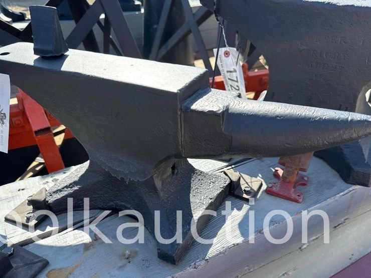 1728---22"-x-3.5"-anvil---from-the-harlan-beer-estate-image-1