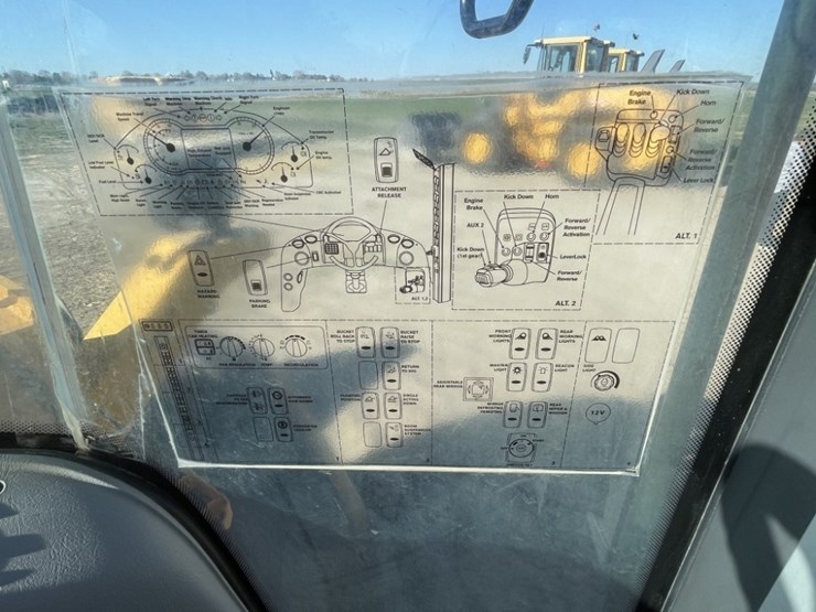 2023-volvo-l70h-image-46