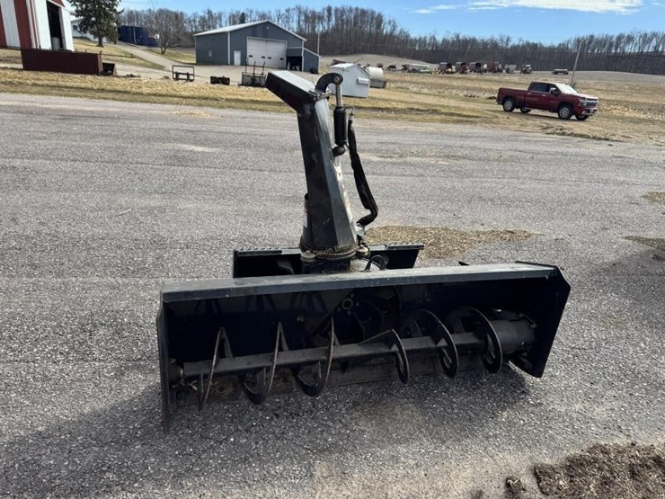 bobcat-sb200-snowblower---off-site-image-1