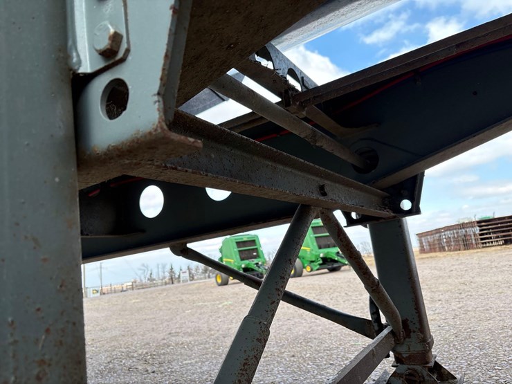 2015-smithco-side-dump-image-19