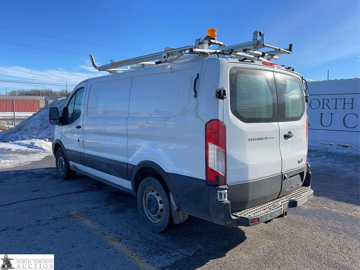 2016-ford-transit-image-3