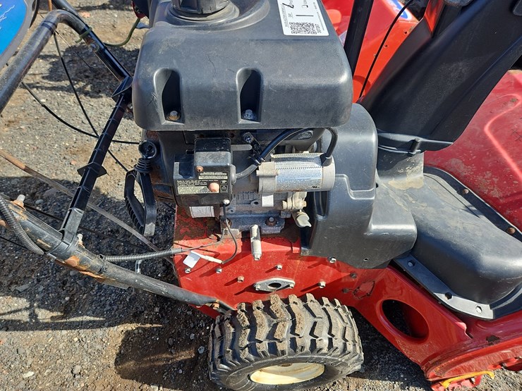 toro-power-max-926-snowblower-image-3