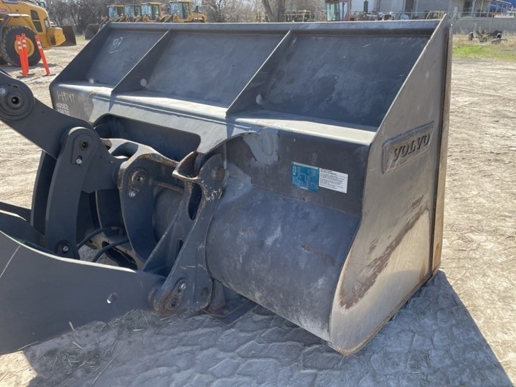 2023-volvo-l70h-image-16