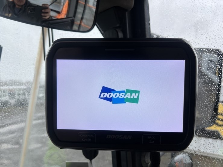 2021-doosan-dl320-7-image-30