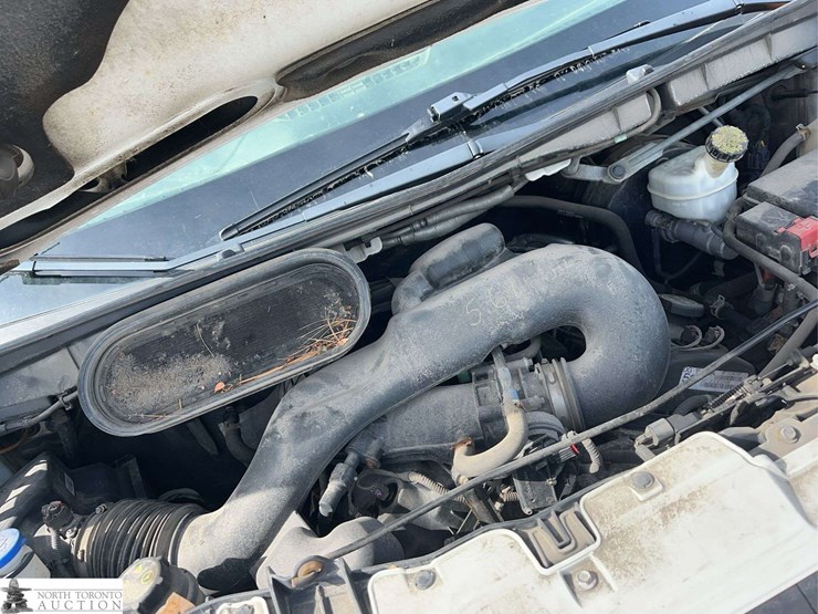 2015-ford-transit-image-10