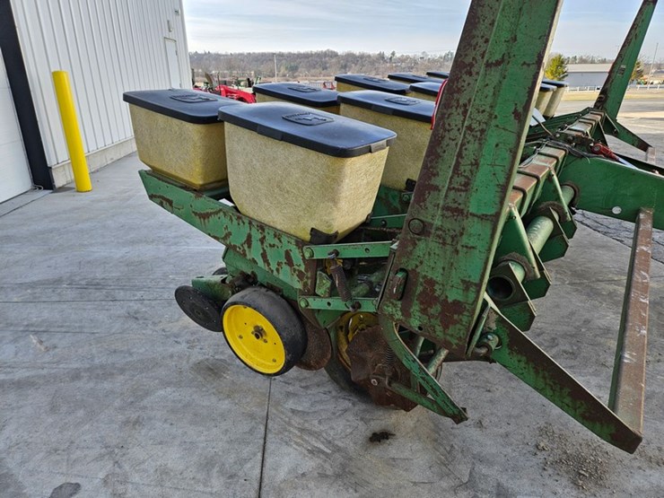 john-deere-7000-image-25
