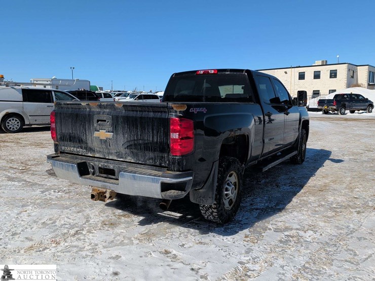 2016-chevrolet-silverado-2500hd-image-6