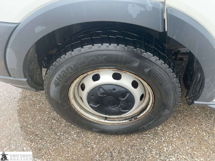 2018-ford-transit-image-26