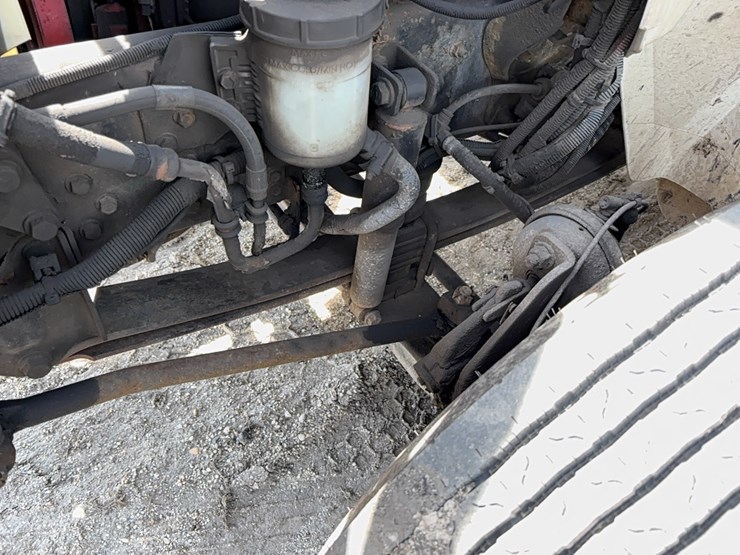 2016-international-durastar-4300-image-19