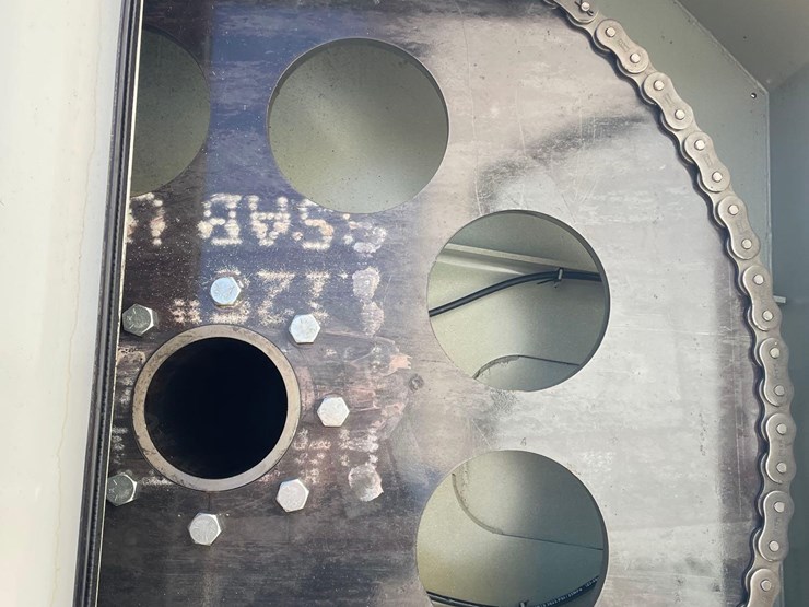 2024-herd-boss-6160-mixer-wagon--1-owner-image-57