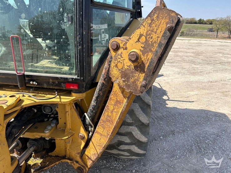 2011-caterpillar-420e-image-32