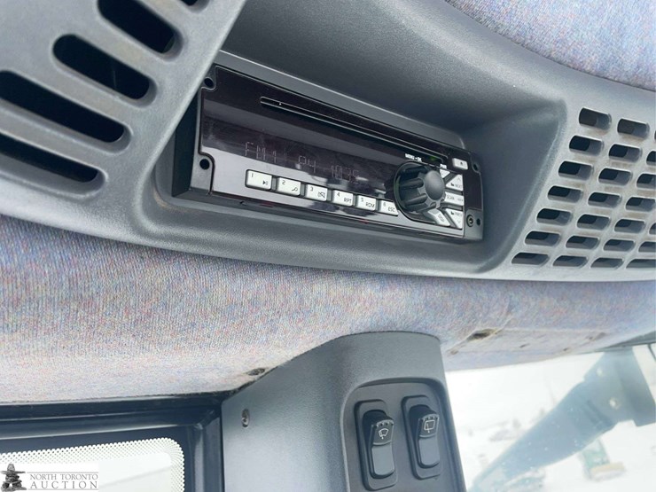 2014-new-holland-tv6070-image-27