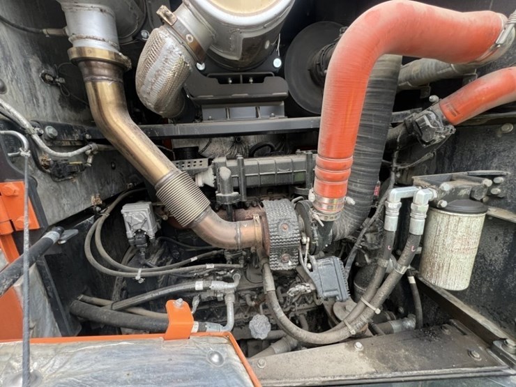 2021-doosan-dl320-7-image-16