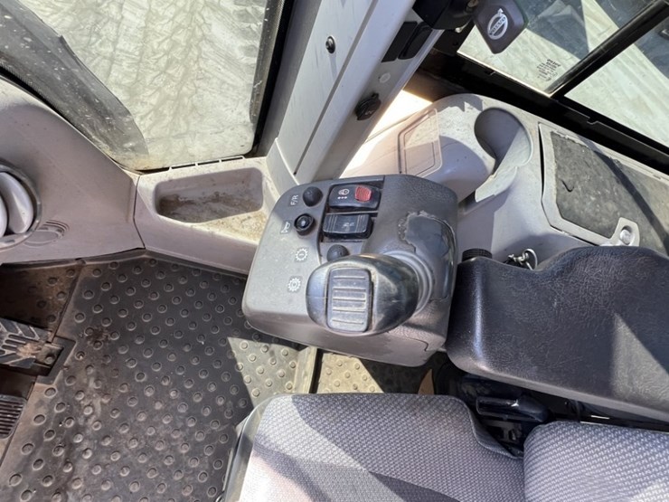 2020-volvo-l70h-image-38