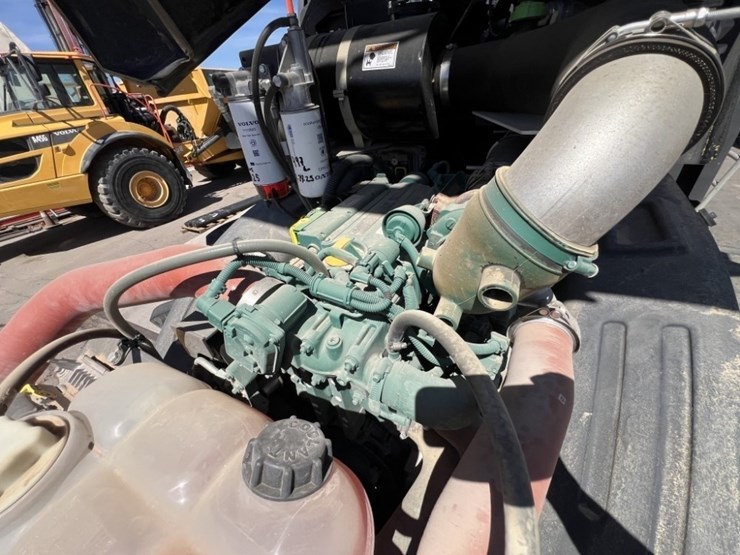 volvo-sd115b-image-29