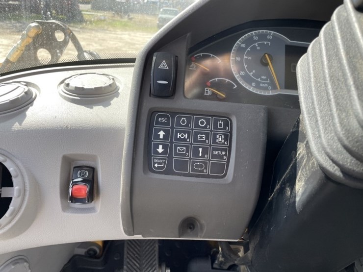 2024-volvo-l70h-image-41