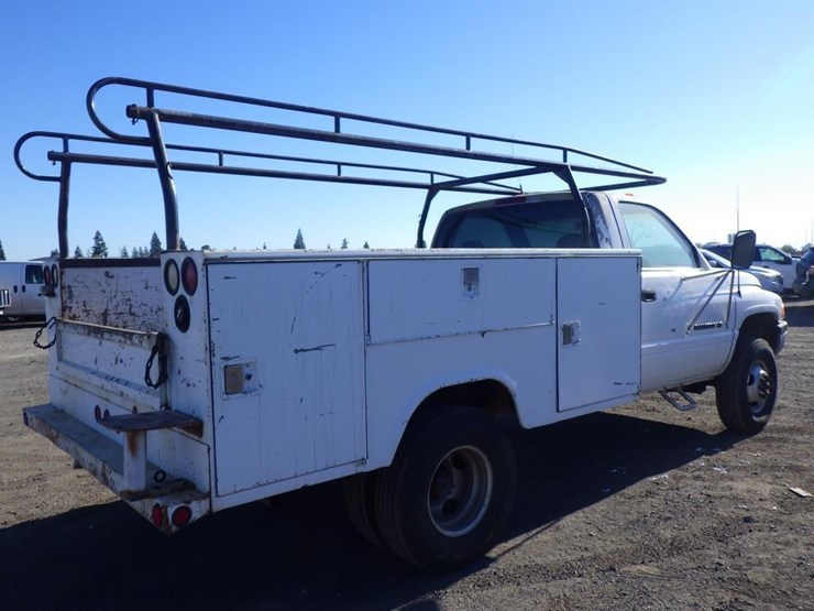 1996-dodge-ram-3500-image-3