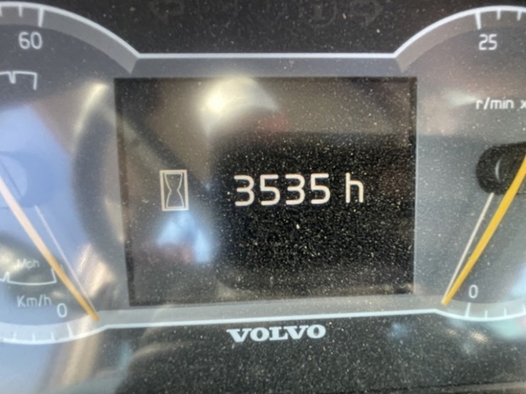 2023-volvo-l70h-image-45