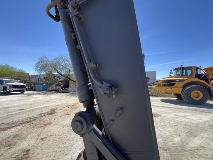 2019-volvo-ec380el-image-14