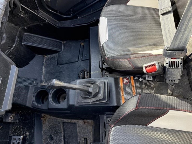 2021-polaris-rzr-1000-utv-premium-image-9