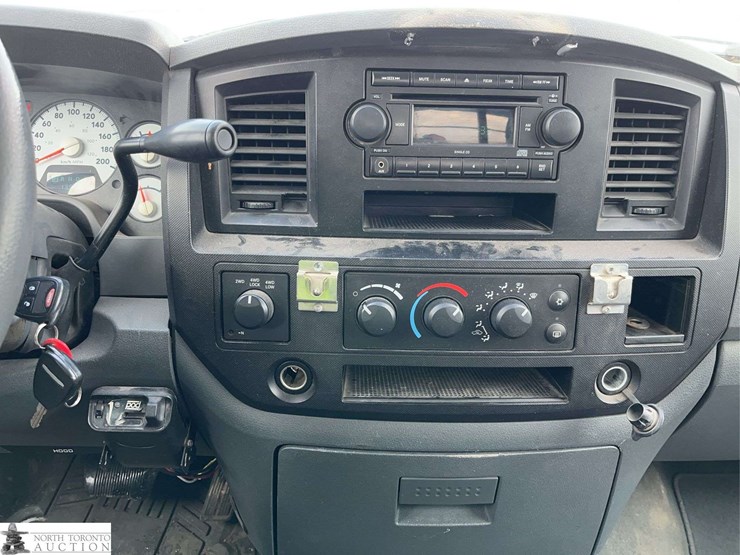 2008-dodge-ram-1500-image-15