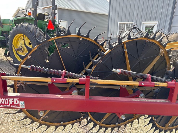 darf-1017-fd-wheel-rake--1-owner-image-32