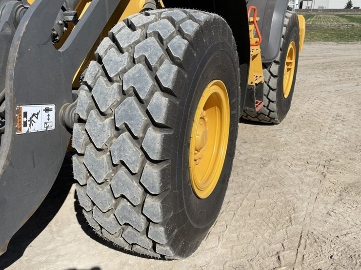 2024-volvo-l70h-image-9