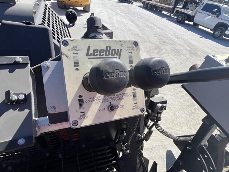 2021-leeboy-8520b-image-27