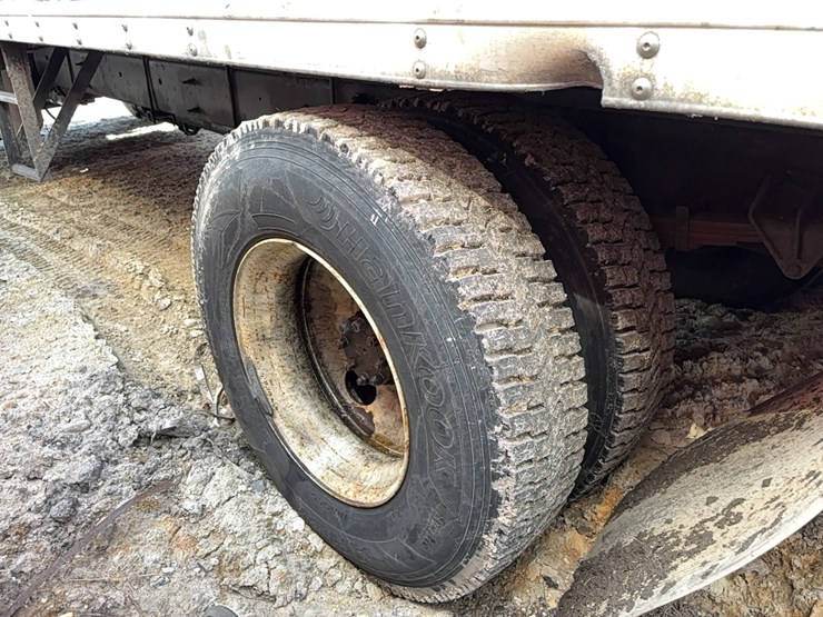 2017-international-durastar-4300-image-4