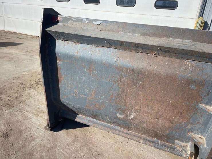 raveling-12ft-volvo-loader-mount-push-blade--1-owner-image-17