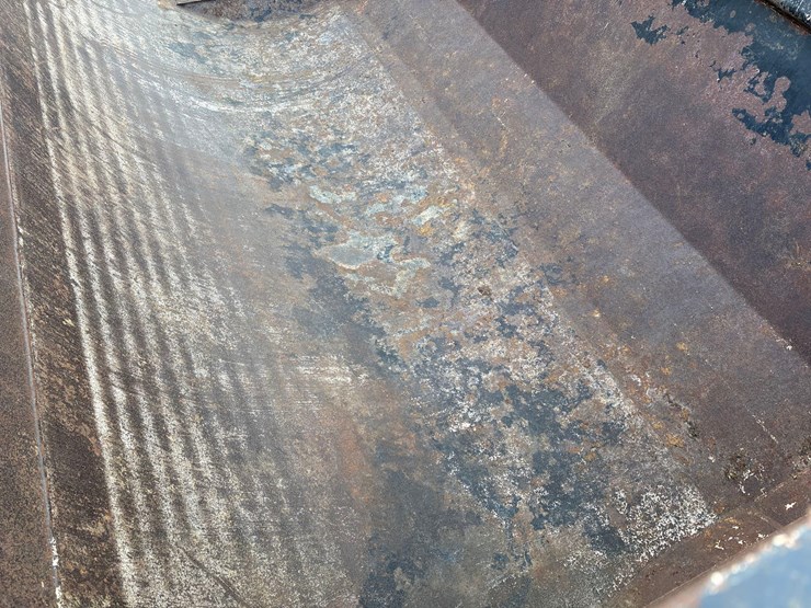 2015-smithco-side-dump-image-63