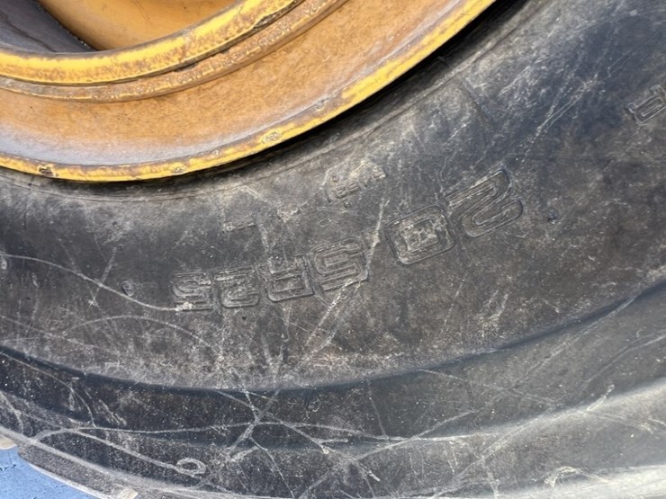 2022-volvo-l90h-image-23