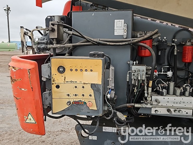 2016-skyjack-sj40t-image-26