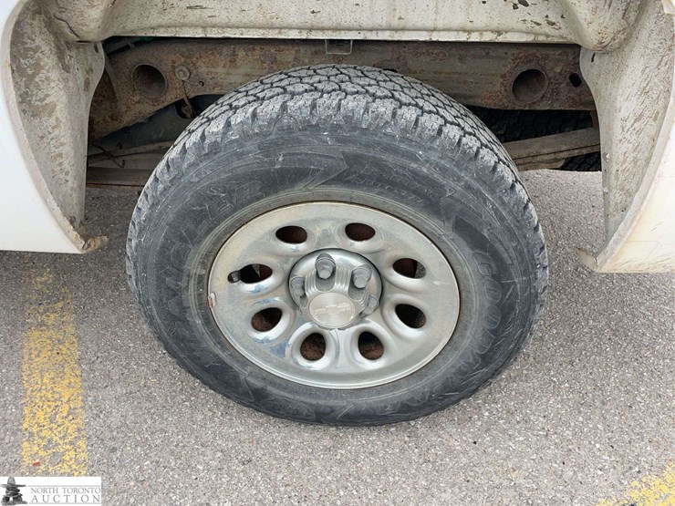 2013-chevrolet-silverado-1500-image-26