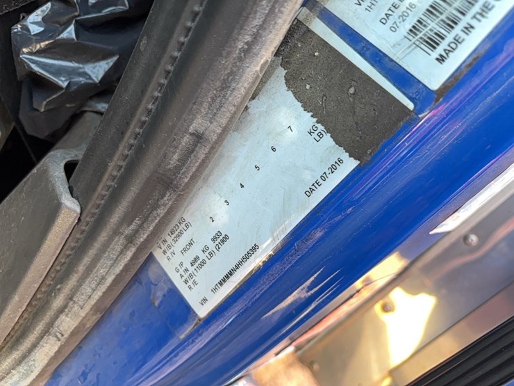 2017-international-durastar-4300-image-16