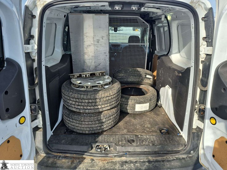 2016-ford-transit-connect-image-22