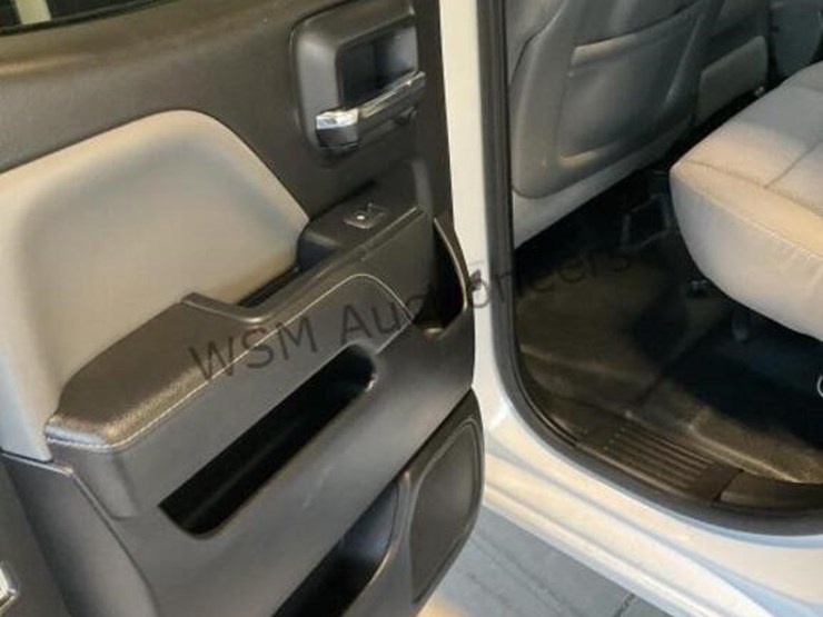 2015-chevrolet-silverado-1500-image-26