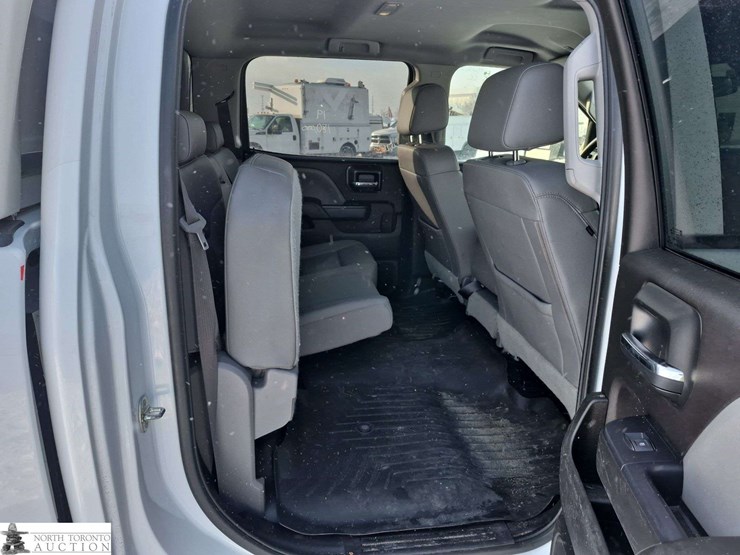 2019-chevrolet-silverado-2500hd-image-26