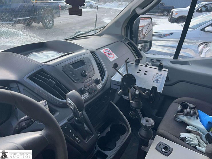 2016-ford-transit-image-10