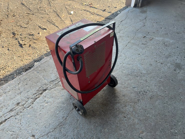 dayton-arc-welder-image-3