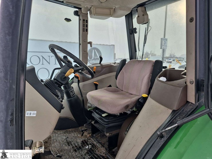 2006-john-deere-5325-image-15