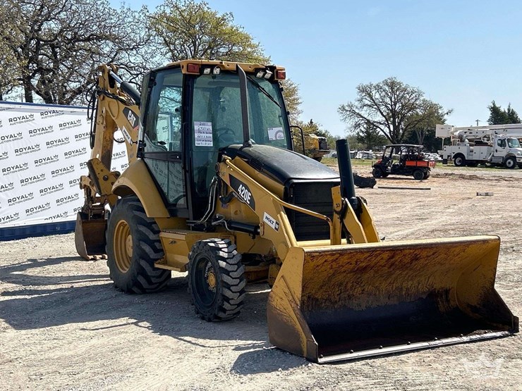 2011-caterpillar-420e-image-2