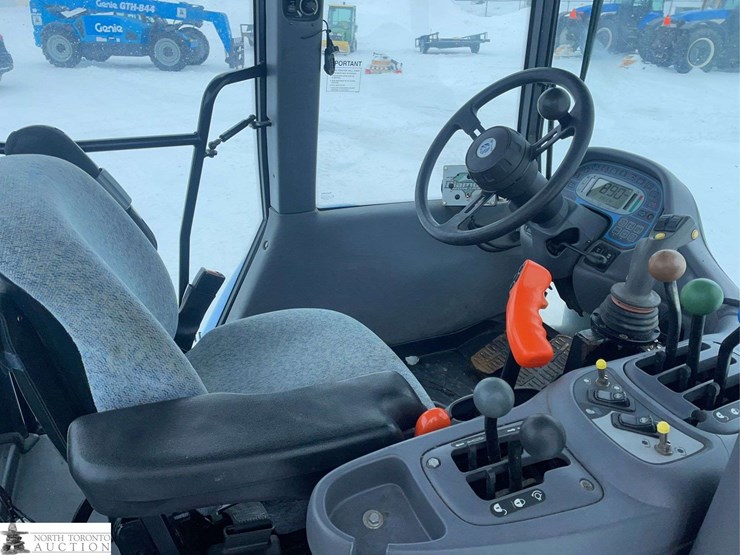 2013-new-holland-tv6070-image-28