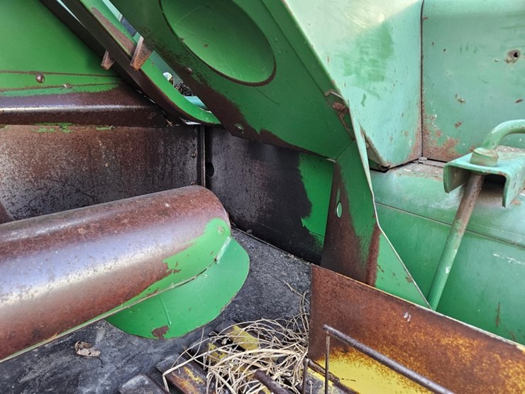 john-deere-327-image-18