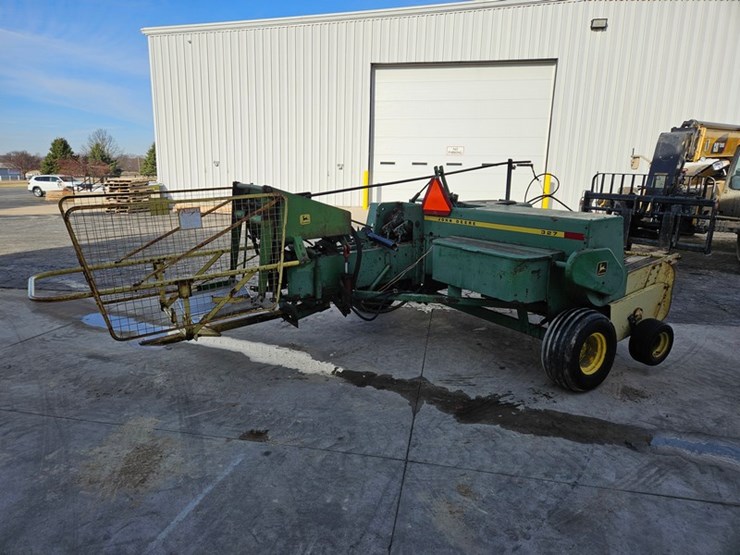 john-deere-327-image-5