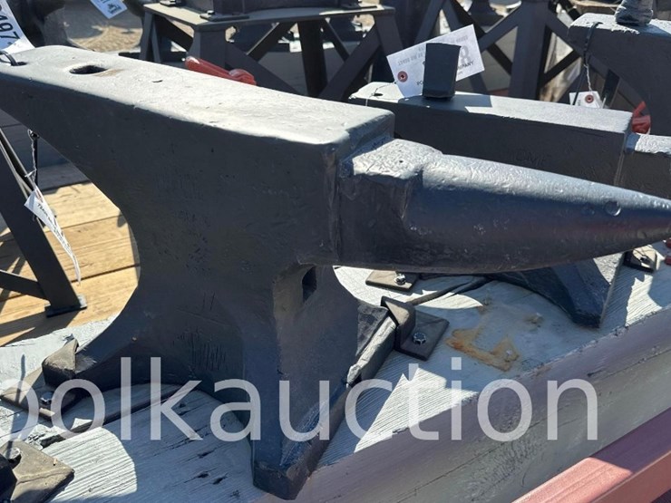 1729---25.5"-x-4.5"-anvil---from-the-harlan-beer-estate-image-1